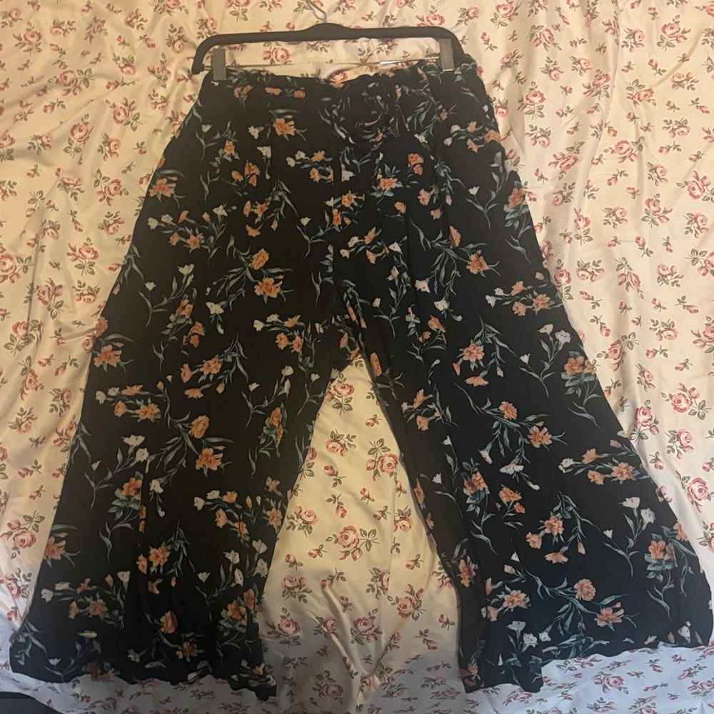 Floral Wide-Leg Pants